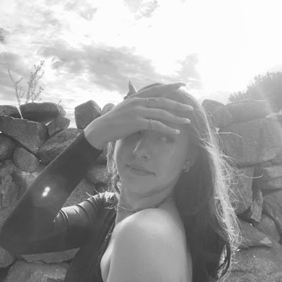 annecaroline126